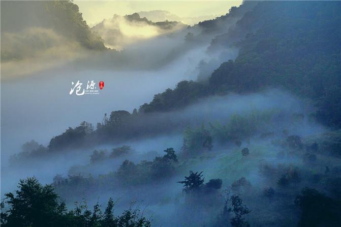 如何化出一个好看、自然的唇妆？游戏画面